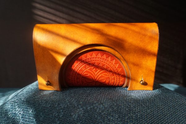 Blague à tabac en cuir - Marron et rouge – Image 2
