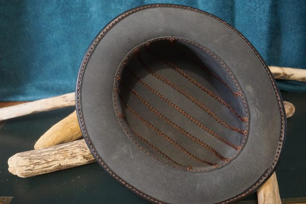 Chapeau melon cuir noir – Image 4